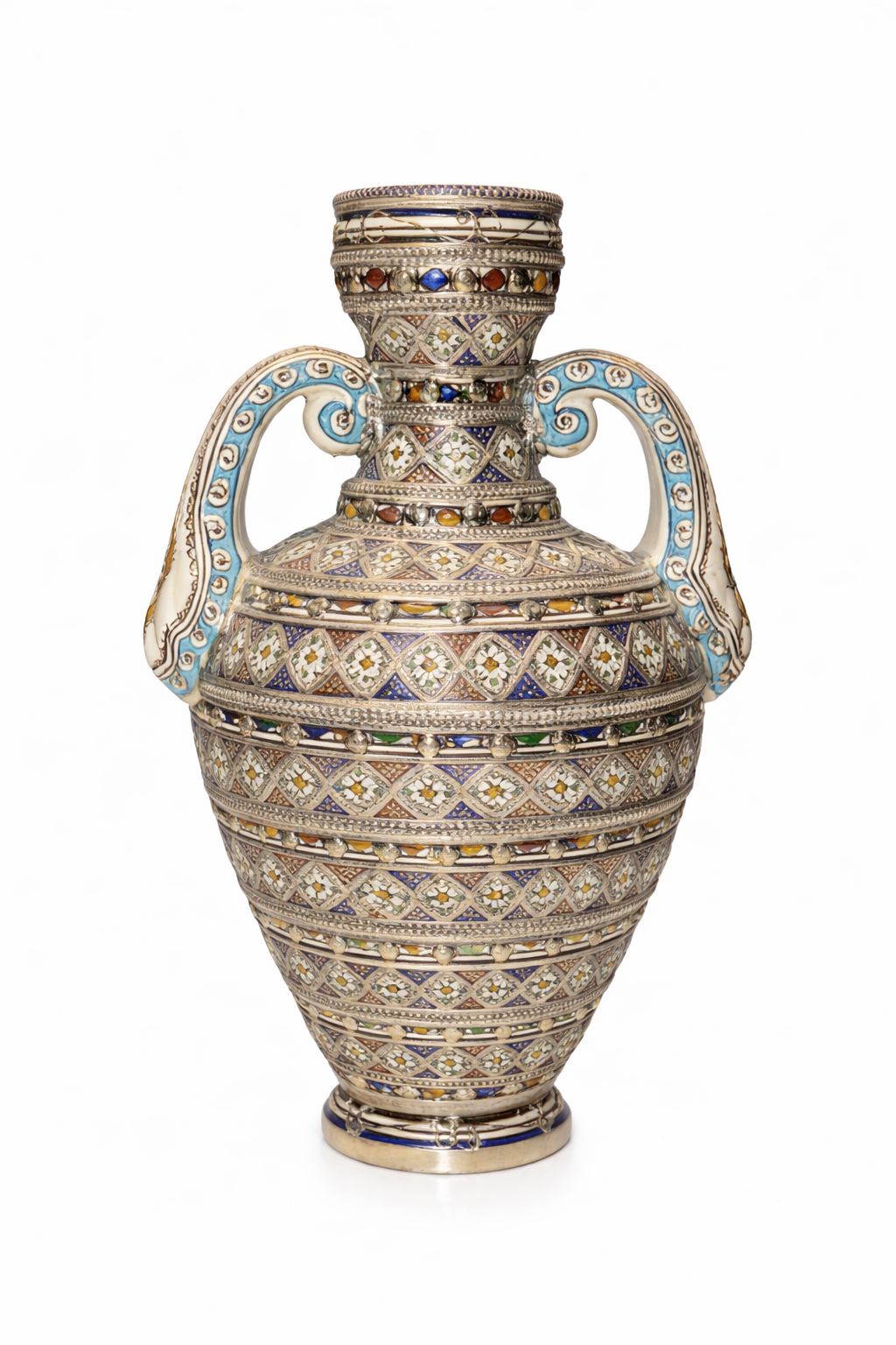 Grand vase traditionnel en poterie avec fil métallique fait main